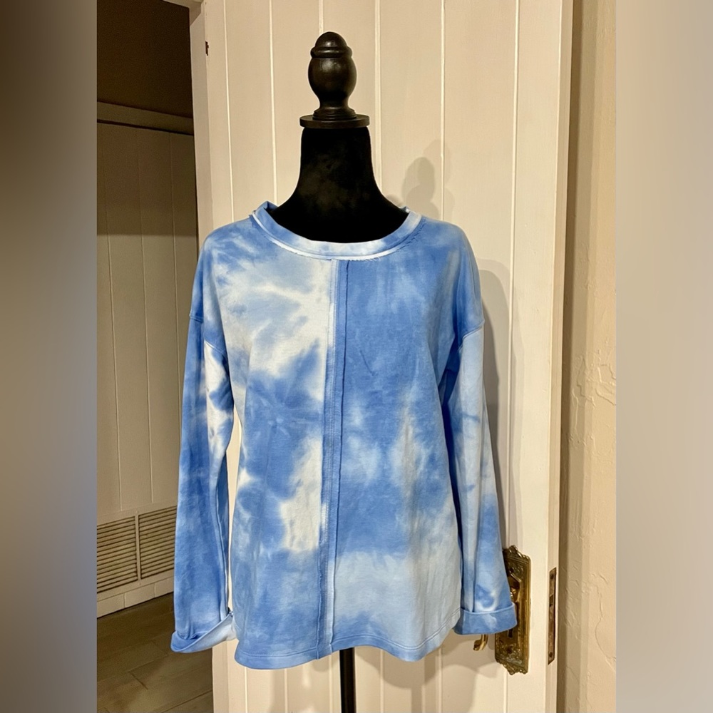 Brushed French Terry top in sky blue tie dye size m boho athleisure